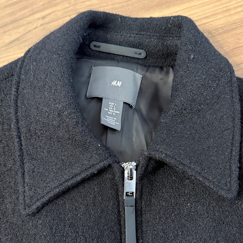 H&M Men's Zip-Up Sweater in Black